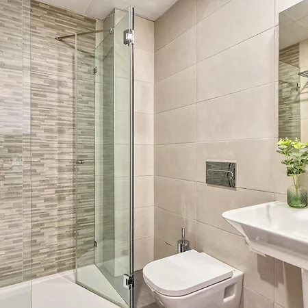 Ab Vialia Estacion Suitemalaga - Parking Apartment